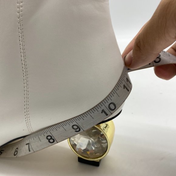 Elegant White Ankle Boots - Picture 7 of 8